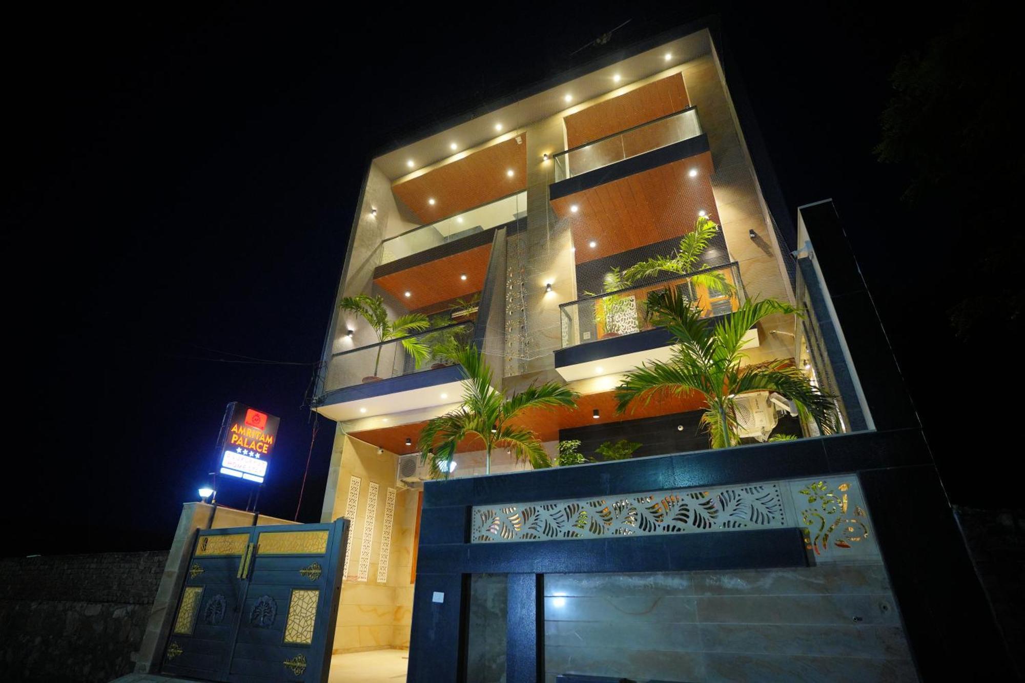 Amritam Palace A Luxury Ac Home Stay Ringas Zewnętrze zdjęcie