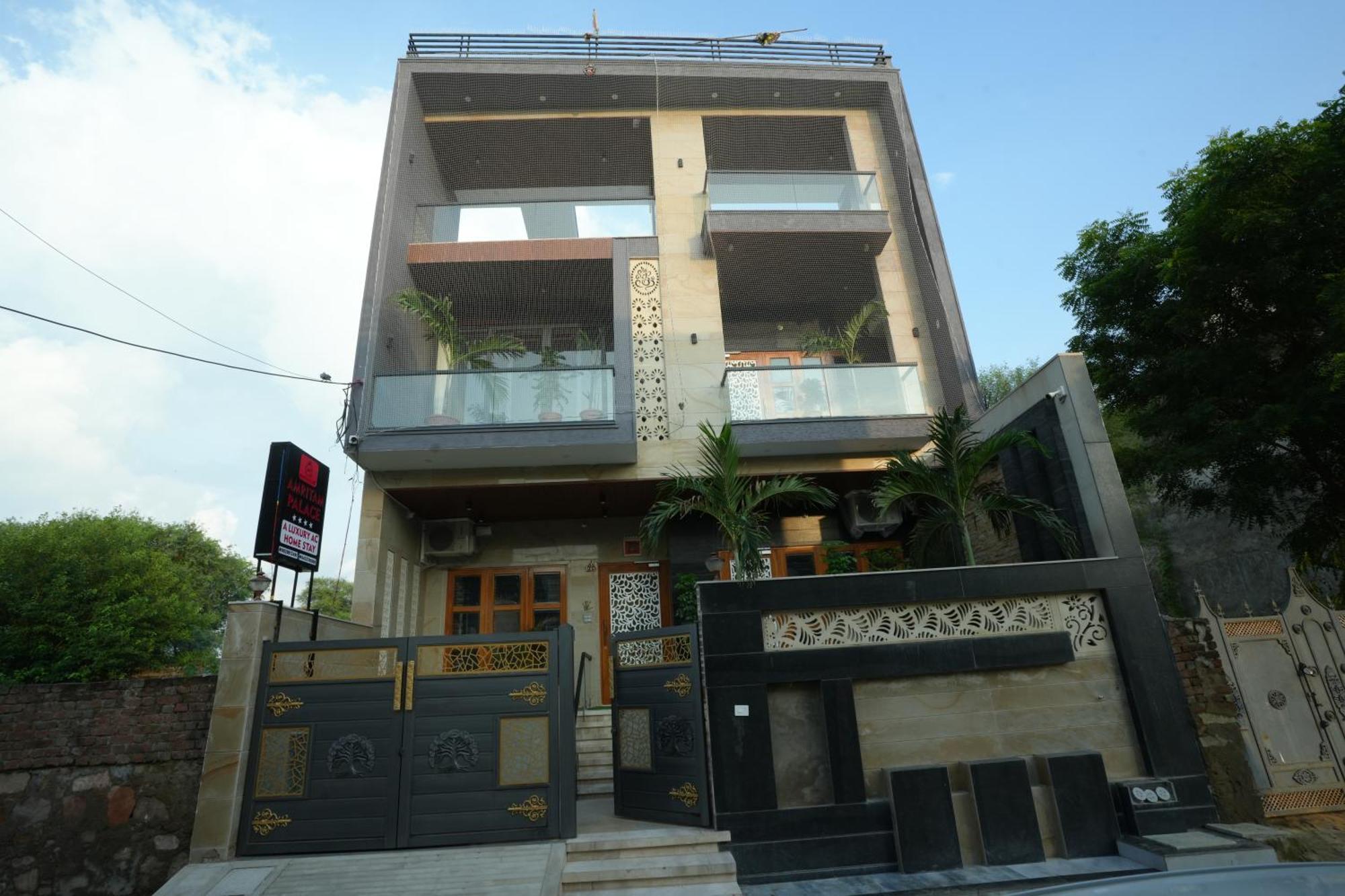 Amritam Palace A Luxury Ac Home Stay Ringas Zewnętrze zdjęcie
