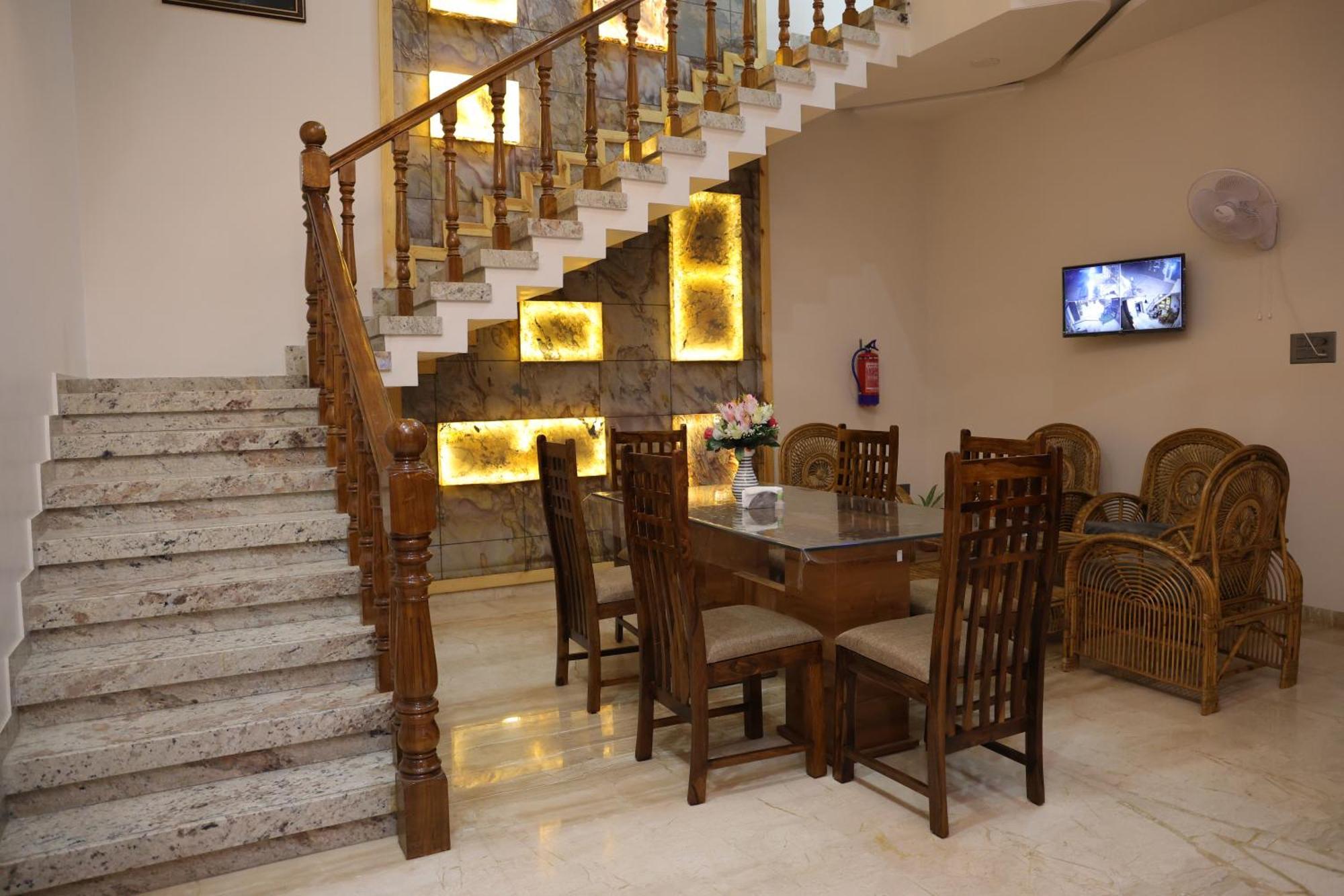 Amritam Palace A Luxury Ac Home Stay Ringas Zewnętrze zdjęcie