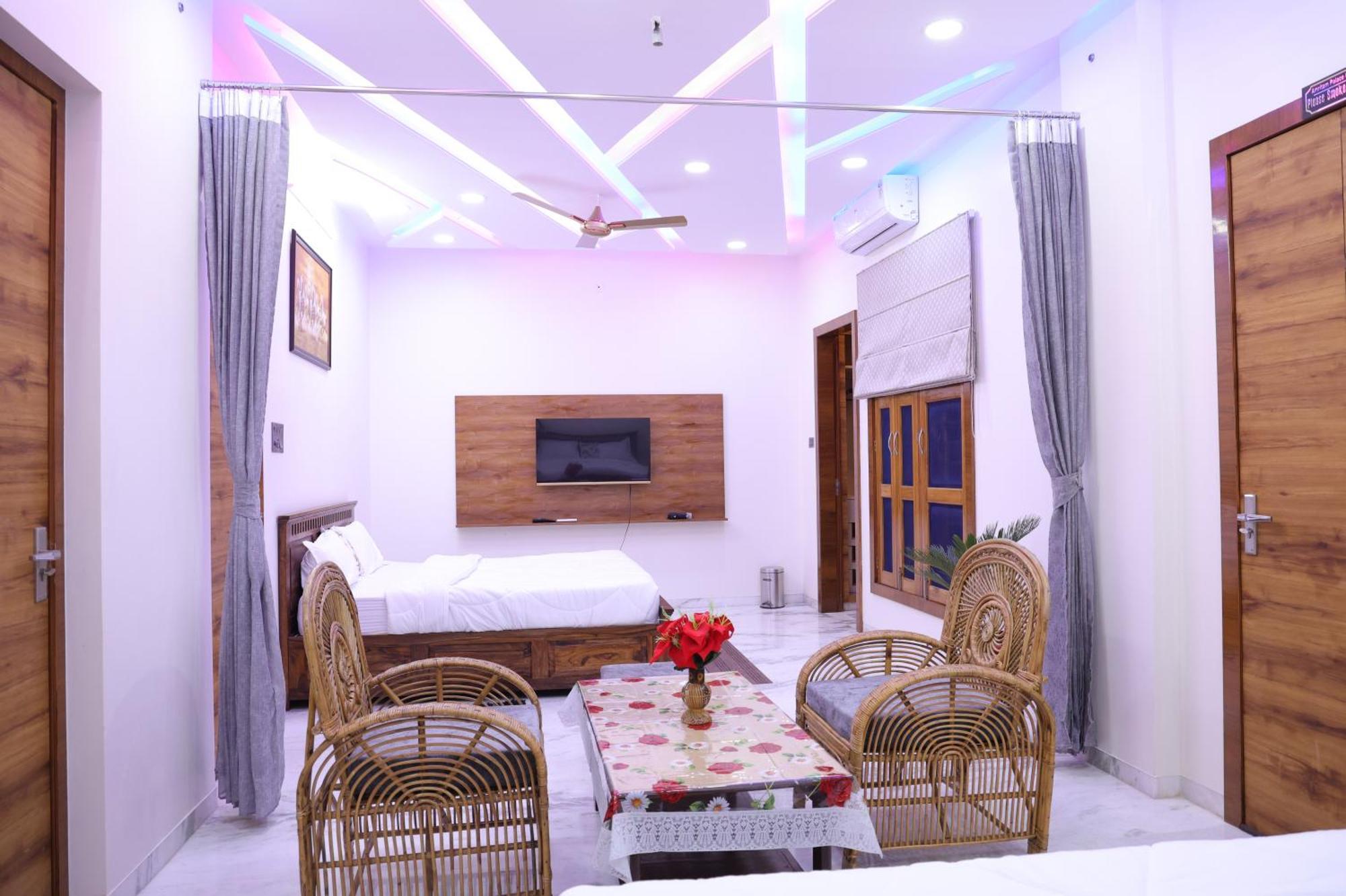 Amritam Palace A Luxury Ac Home Stay Ringas Zewnętrze zdjęcie